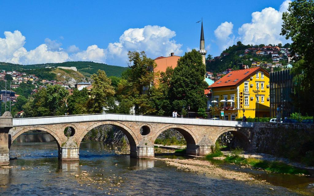 Hotel Latinski Most Sarajevo Esterno foto